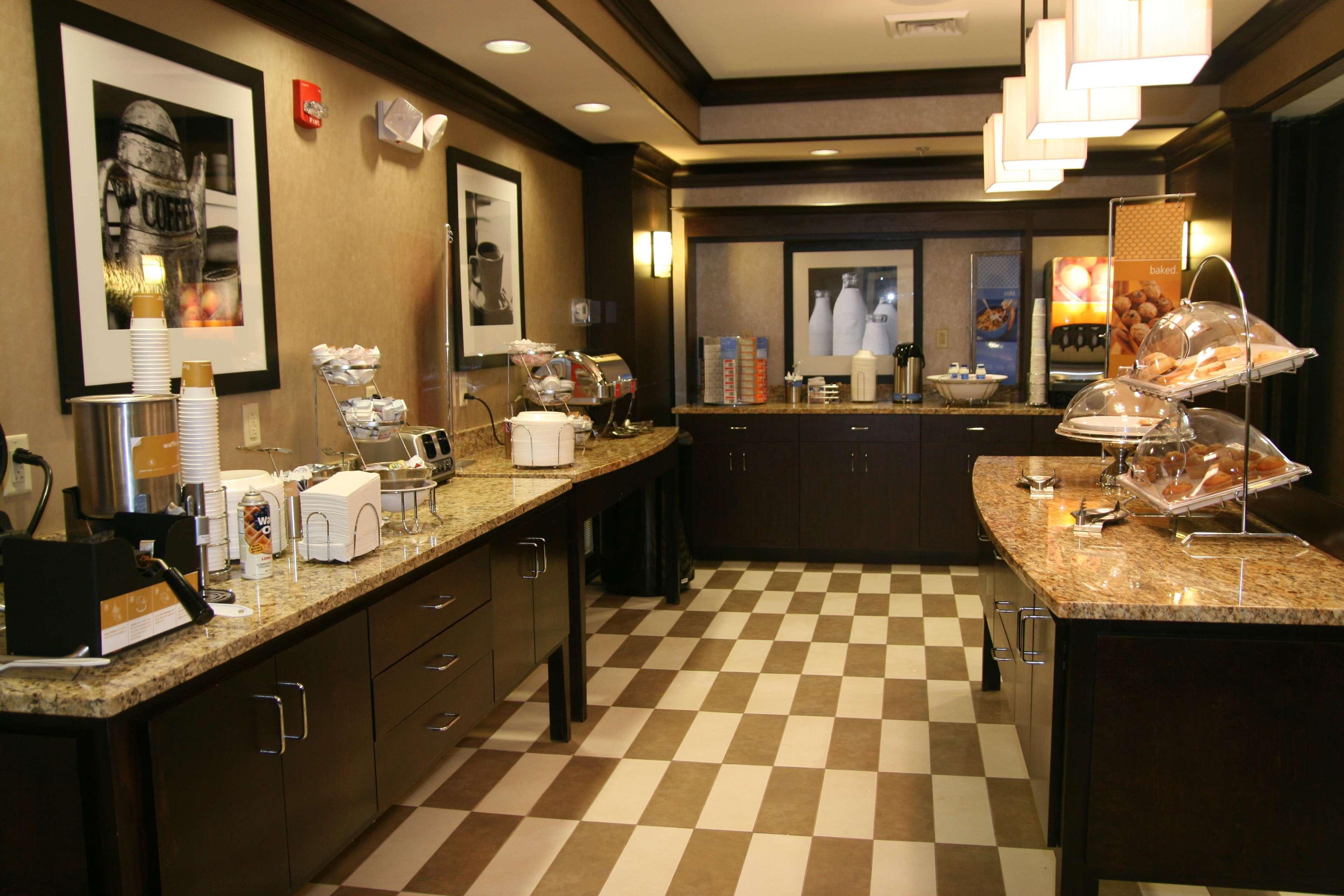 Hampton Inn New Albany Restaurace fotografie